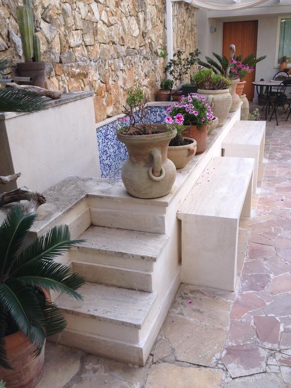 Il Giardino Dei Limoni Bed & Breakfast Aci Castello Bagian luar foto