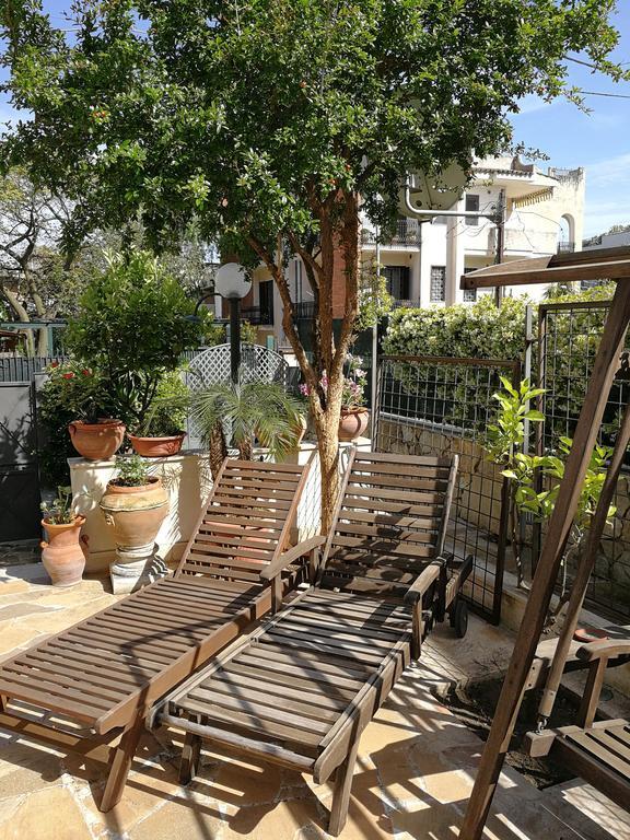 Il Giardino Dei Limoni Bed & Breakfast Aci Castello Bagian luar foto
