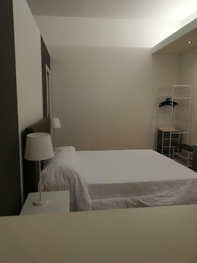 Il Giardino Dei Limoni Bed & Breakfast Aci Castello Bagian luar foto